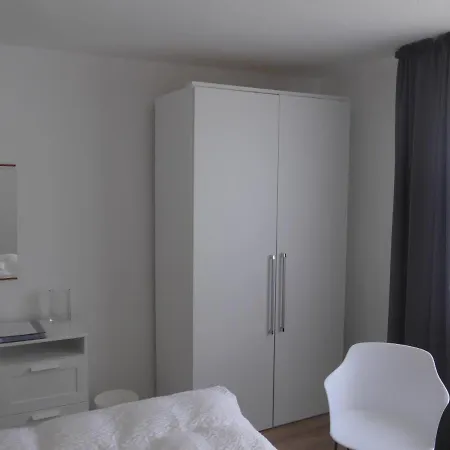 施耐德旅馆 3*